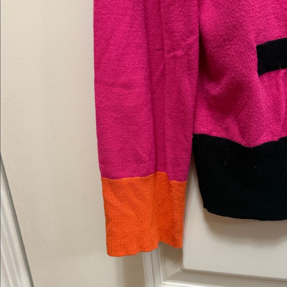 Cable & Gauge Fuchsia and Tangerine Cardigan - Picture 6 of 9